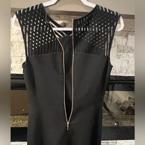 Tahari by Arthur Levine size 6 black cutout A-Line dress - Picture 8 of 11